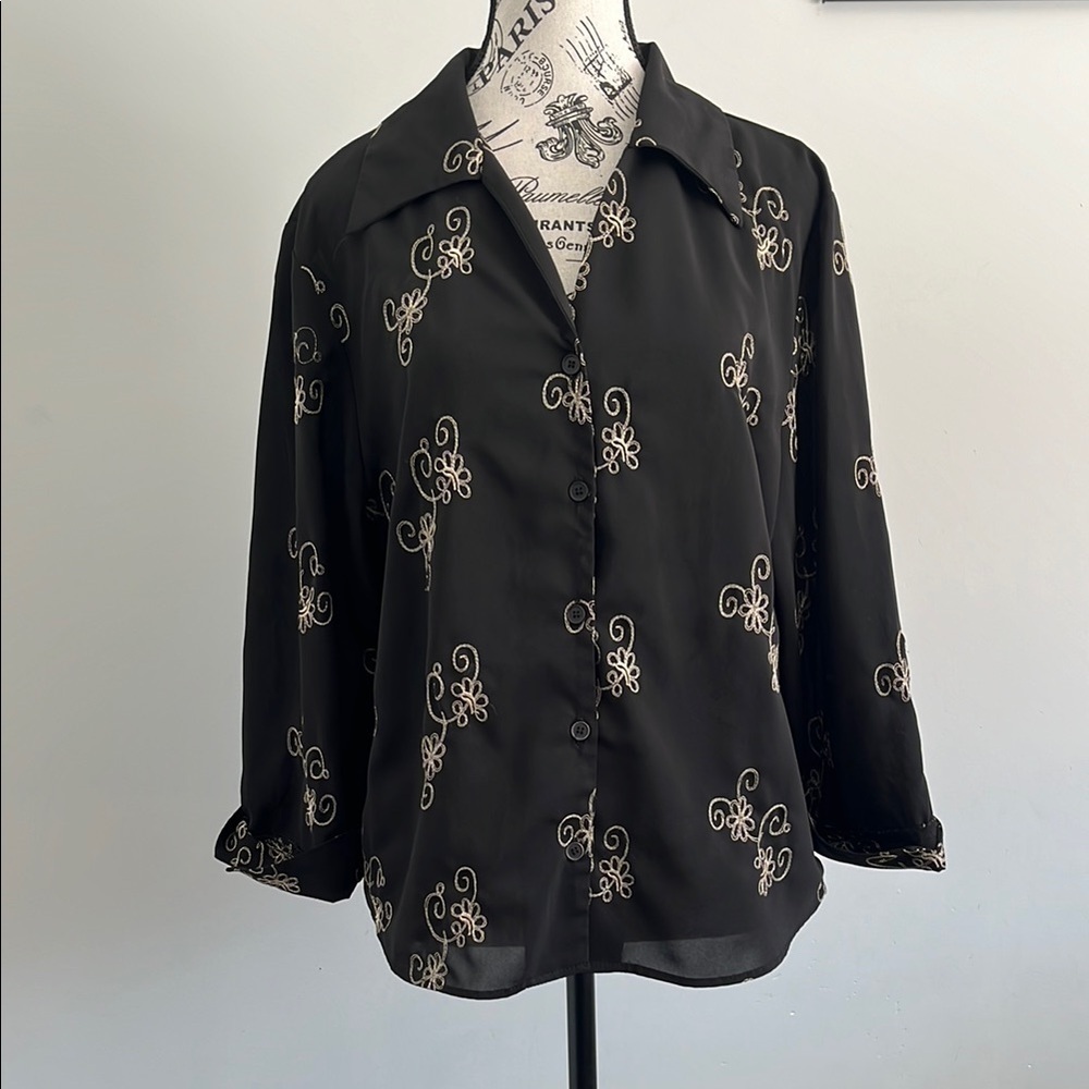 🇨🇦 Vintage 90s Embroidered Sheer Blouse • Black & Cream Scroll Motif • Size L